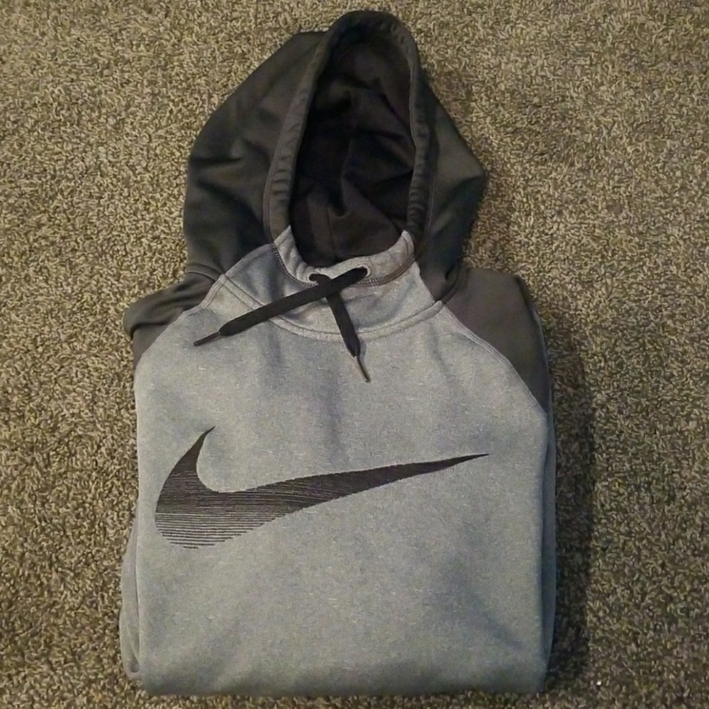 Nike sweatshirt